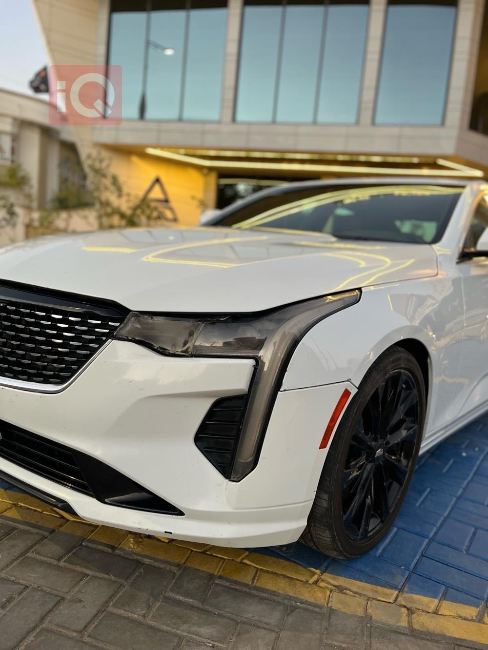 Cadillac CT4